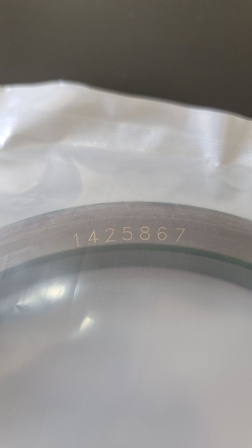 Front Oil Seal 1425867