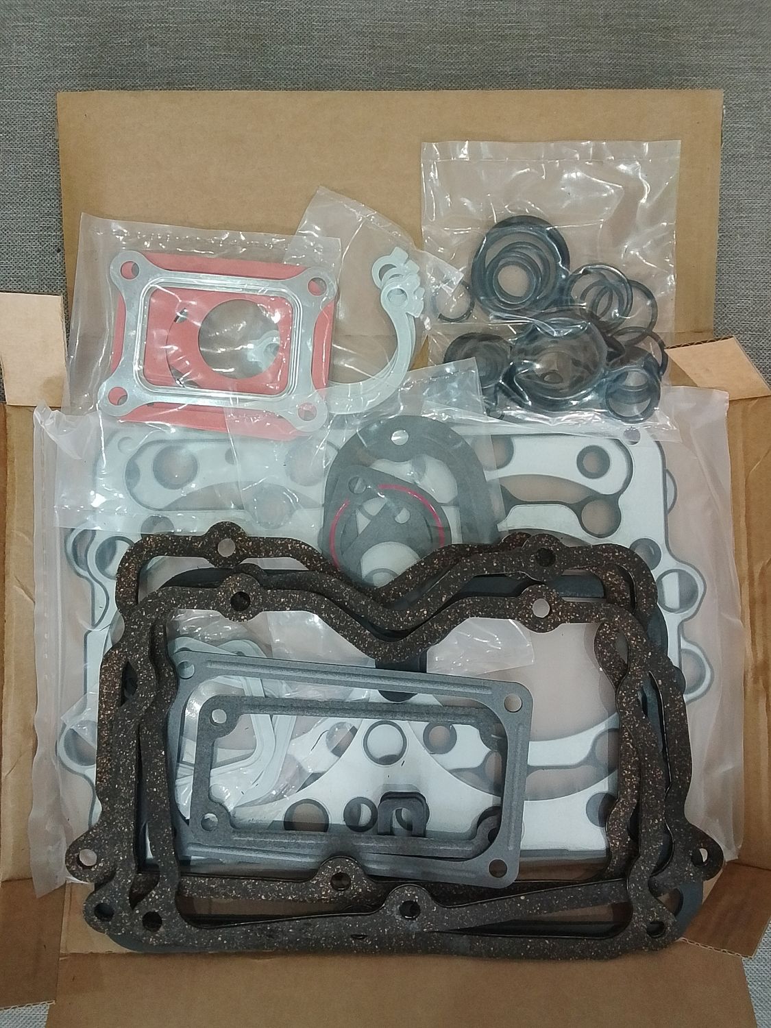 Upper Engine Gasket Set 3801330