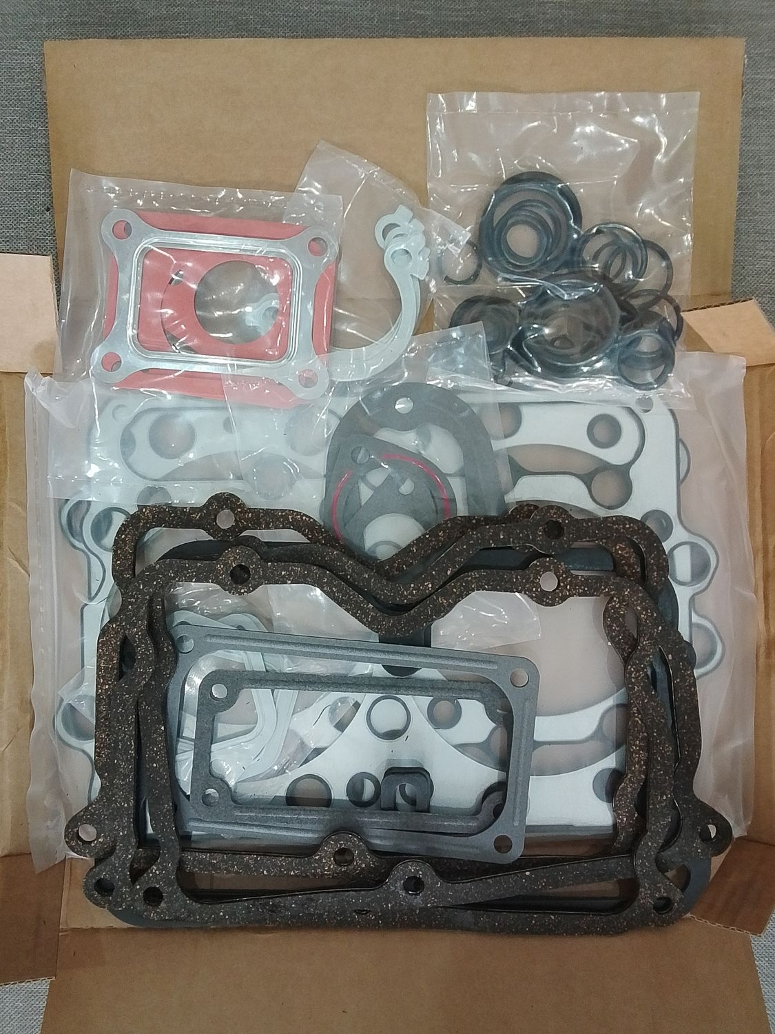 Upper Engine Gasket Set 3801330