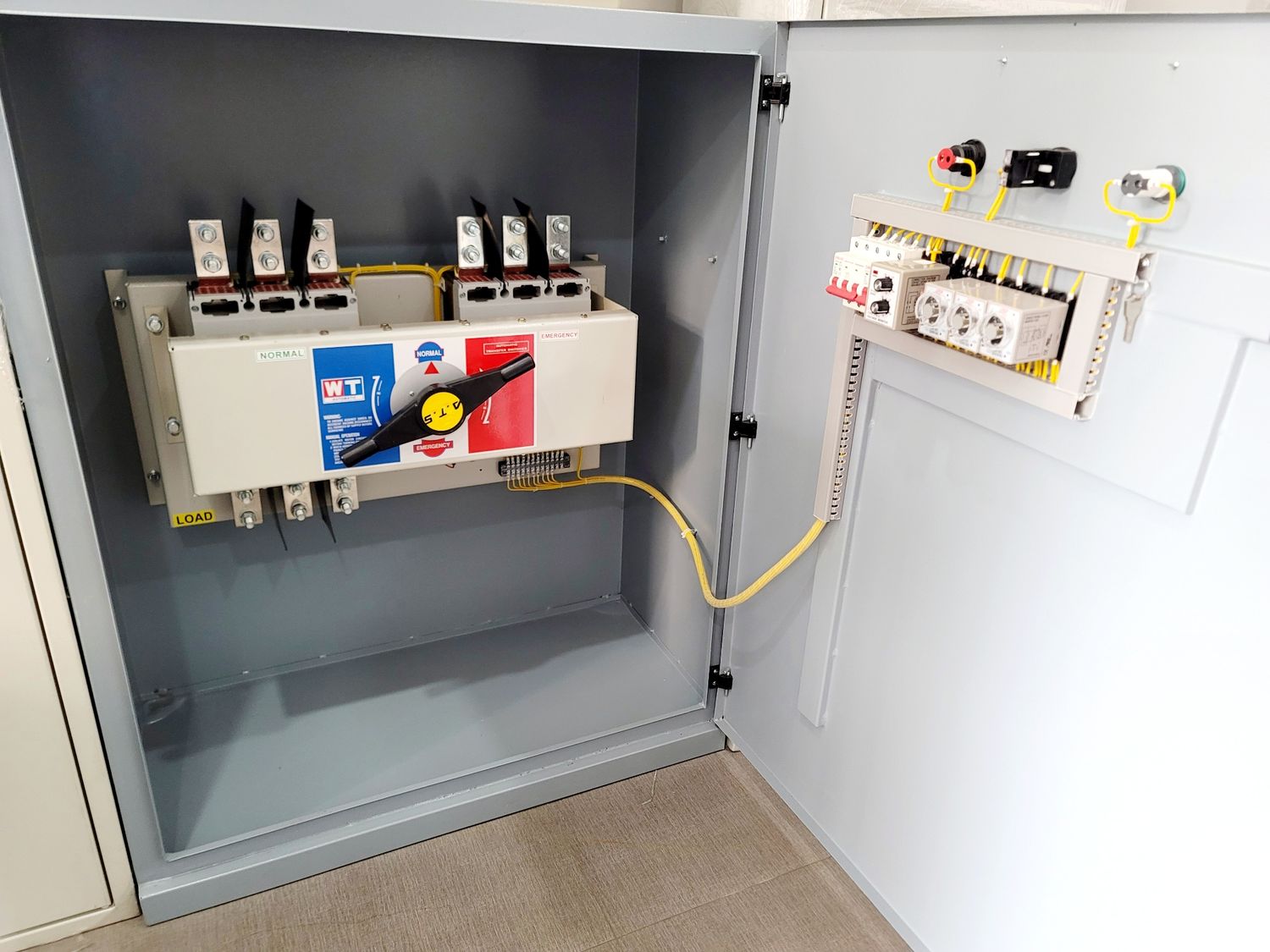 ATS 630A 3P MCCB-Type WT