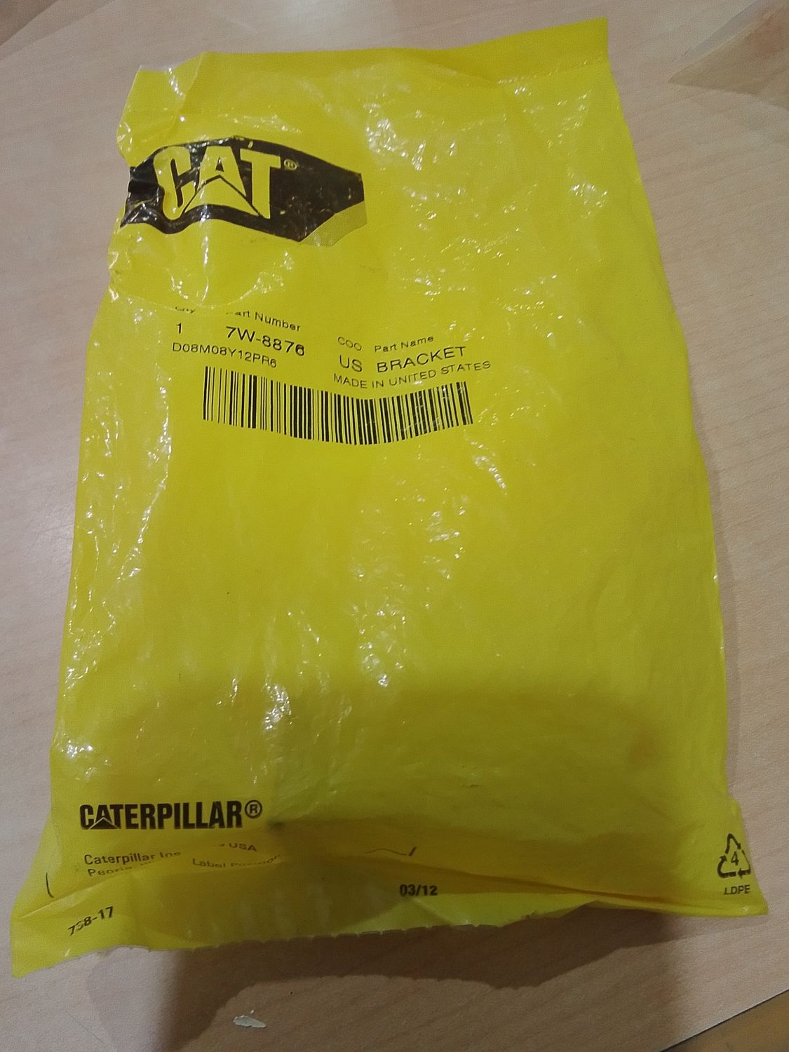 CATERPILLAR 7W-8876 Bracket