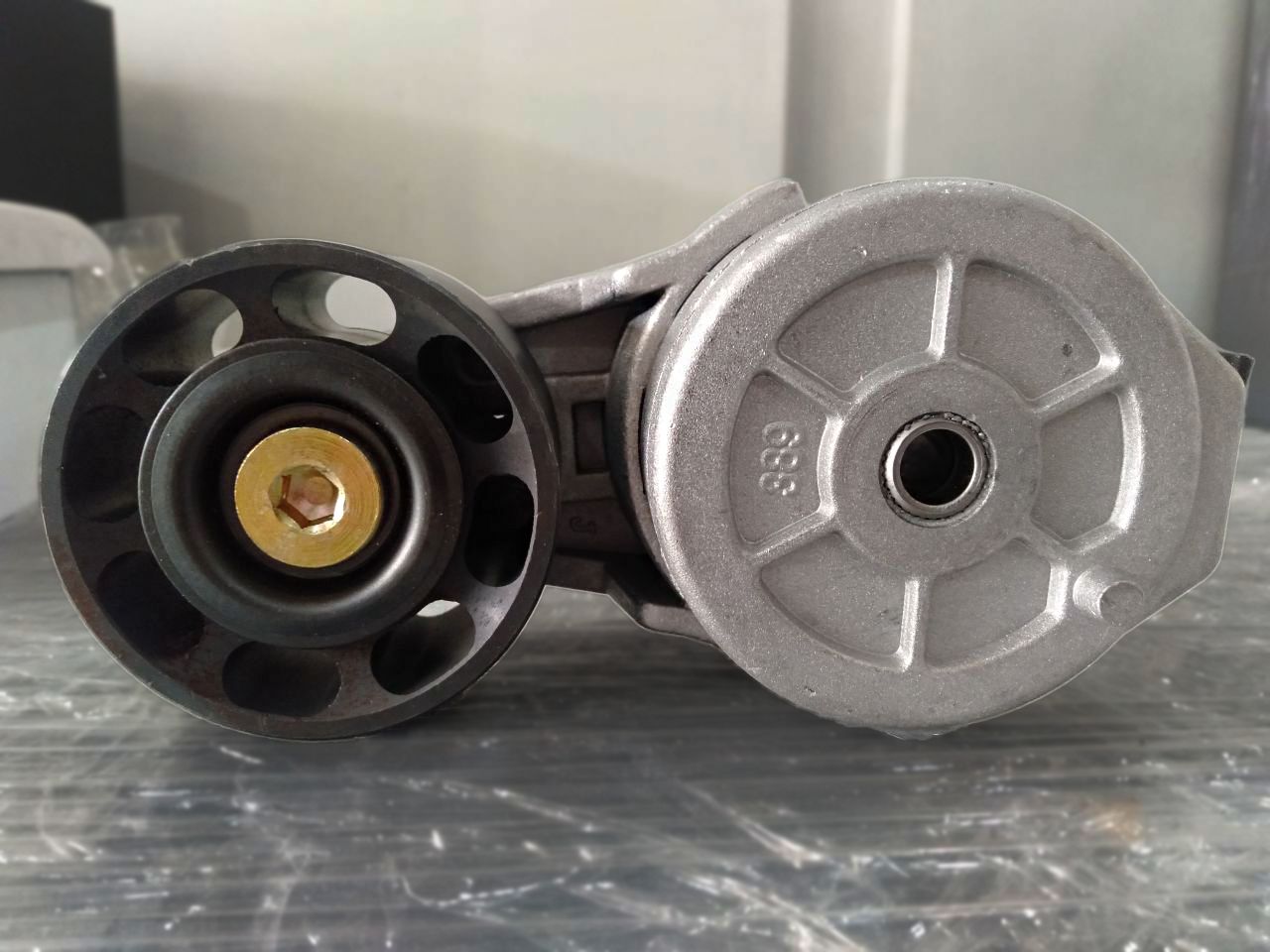 Belt Tensioner 3937553