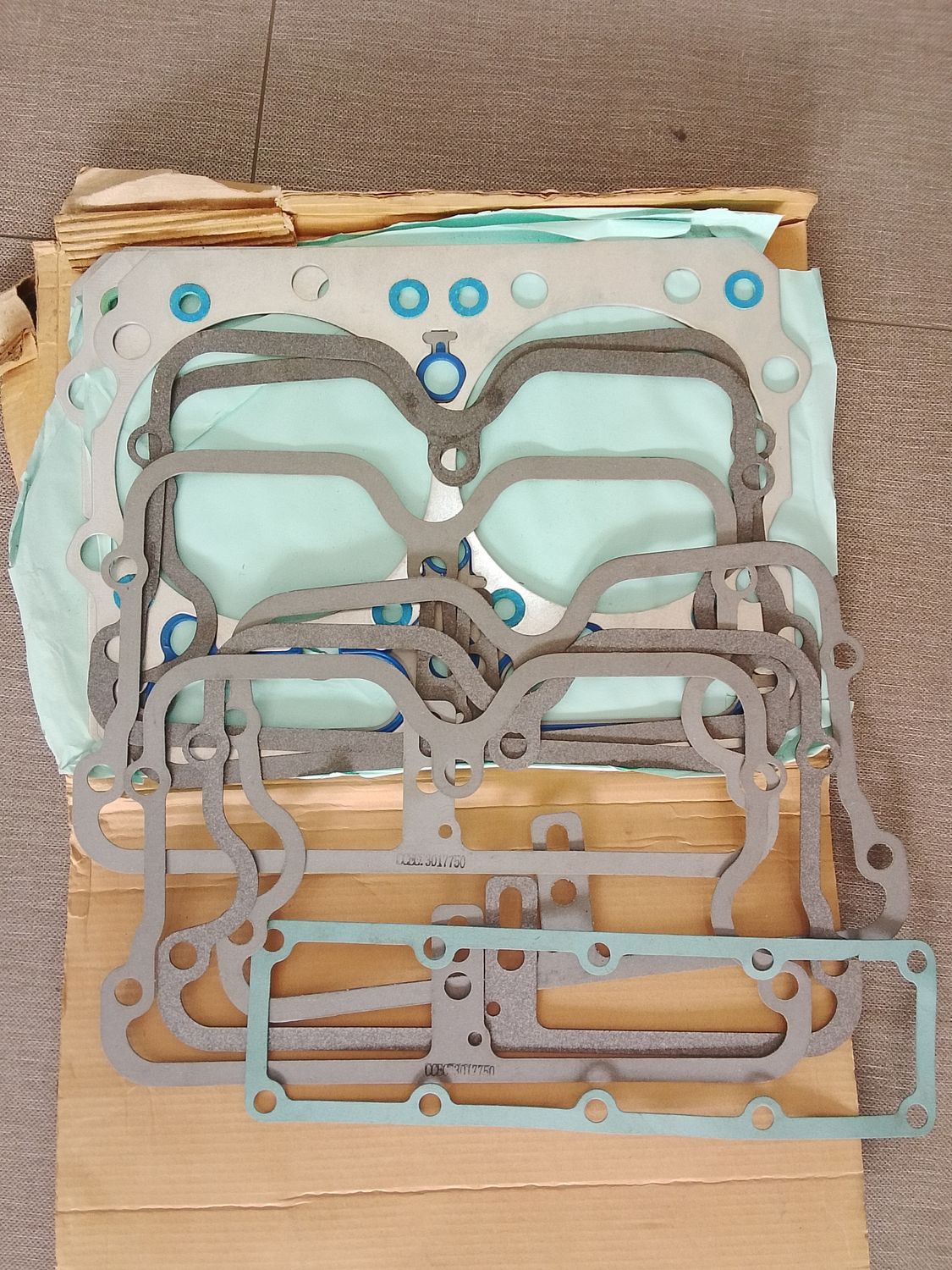 Cylinder Head Gasket 3047402