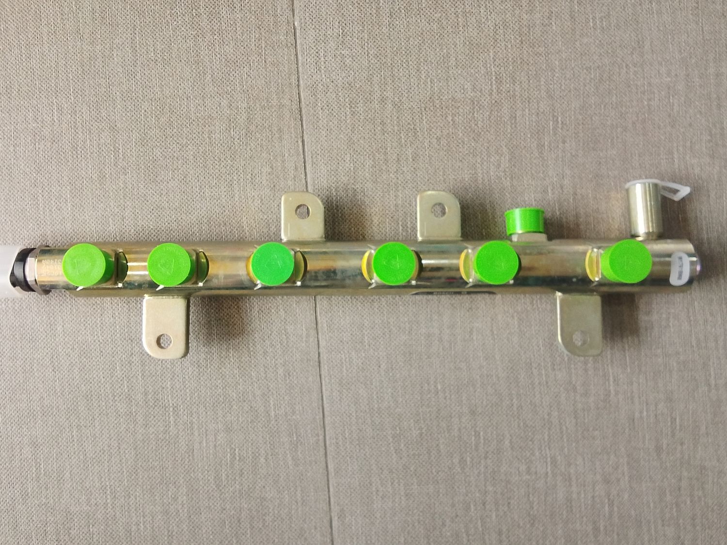 Fuel Manifold 0445226042 3977530