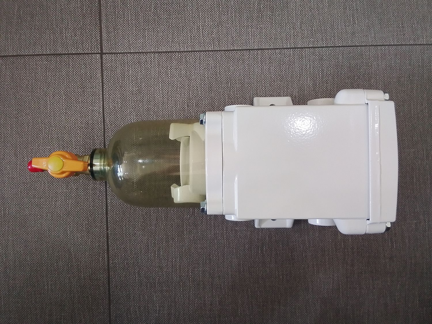 Fuel/Water Separator SWK 2000