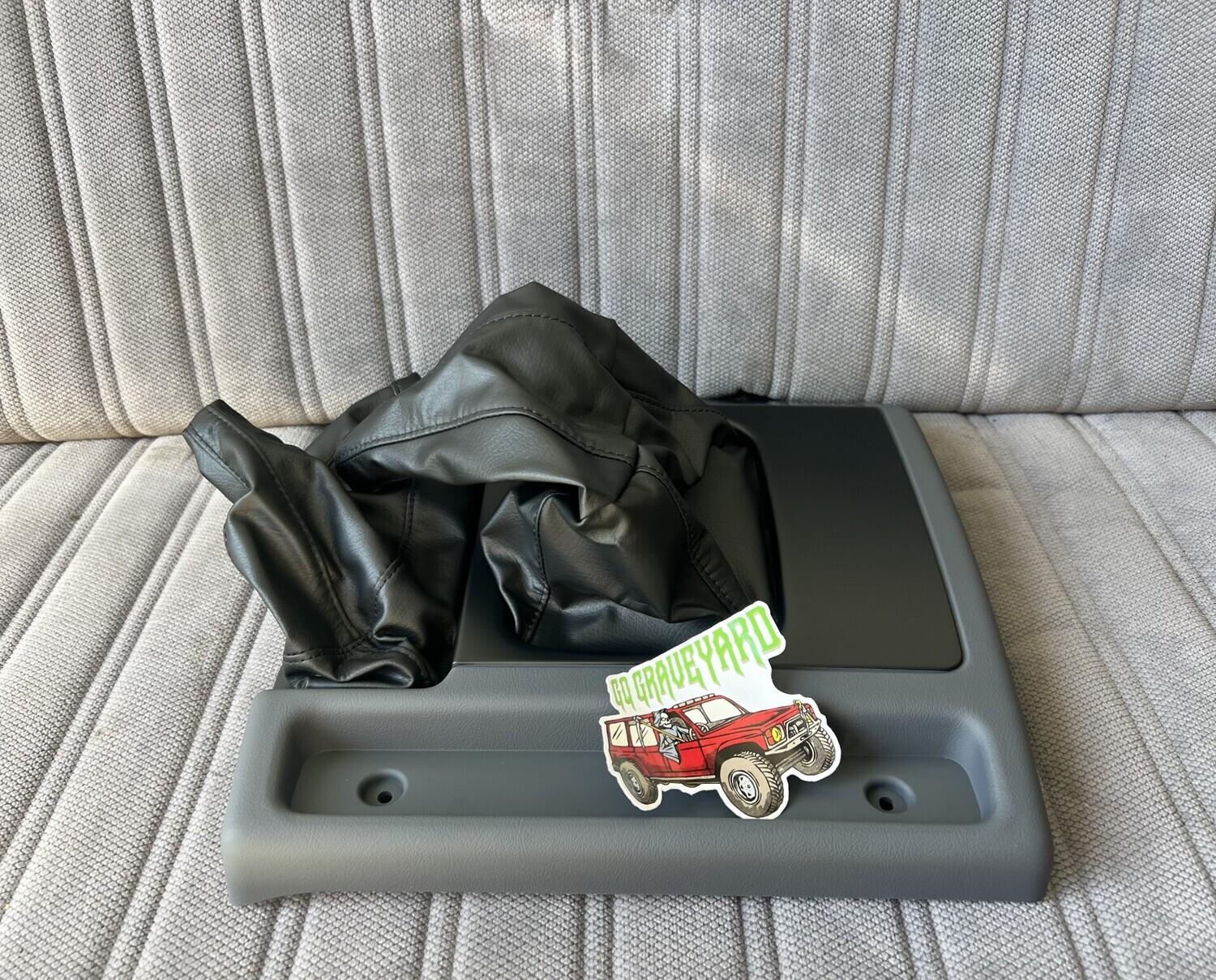 Genuine Nissan Gear Stick Surround  GQ Y60