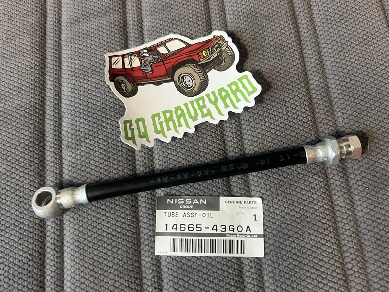 Genuine Nissan TD42 Vacuum Pump/Alternator Oil Feed Line