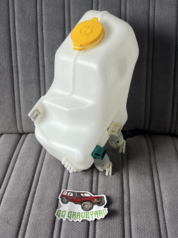 Genuine Nissan Y60 GQ Washer Bottle with Motors