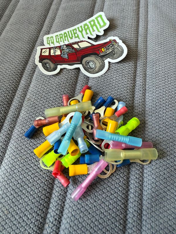 Assortment of Insulated Crimps