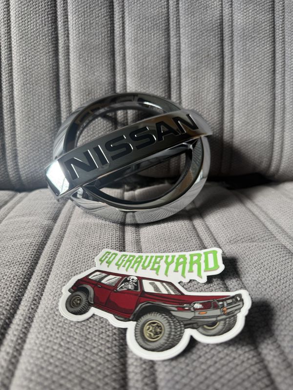 Genuine Nissan Series 4 Grille Badge GU Y61
