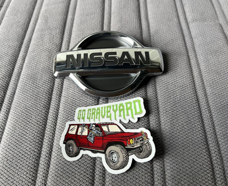 Genuine Nissan Series 1&amp;2 Grille Badge GU Y61