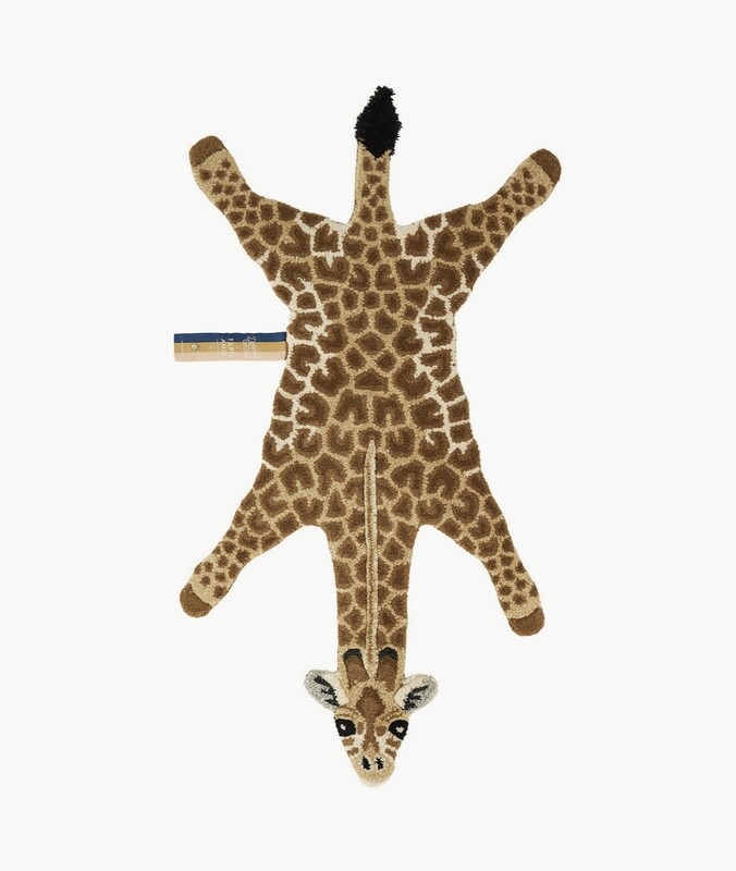 Gimpy giraffe rug small