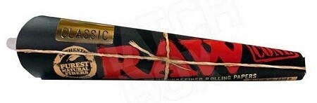 CLASSIC RAW CONES BLACK NATURAL UNREFINED ROLLING PAPERS 1 1/4 32 PACKS PER BOX