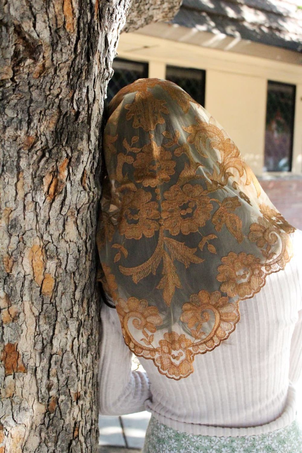 Olivia Veils, Colour: Amber