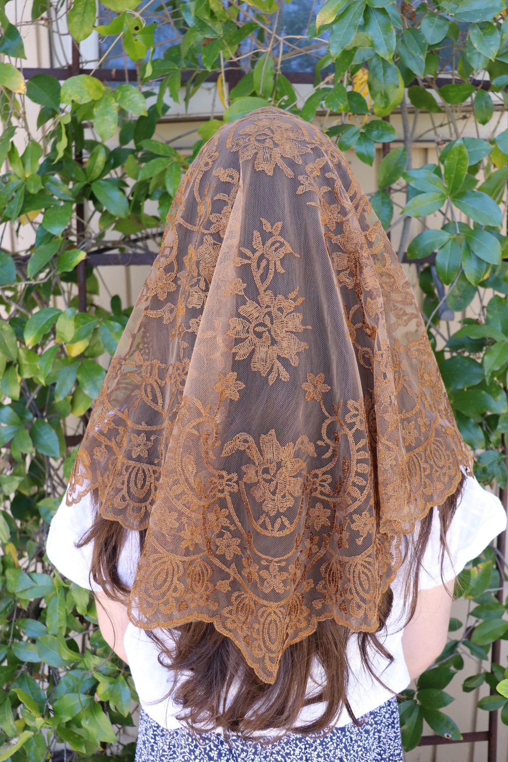 Lucia Veils, Colour: Amber