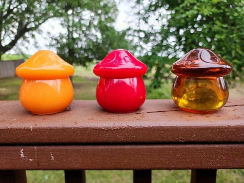 Small Epoxy Mushroom Container