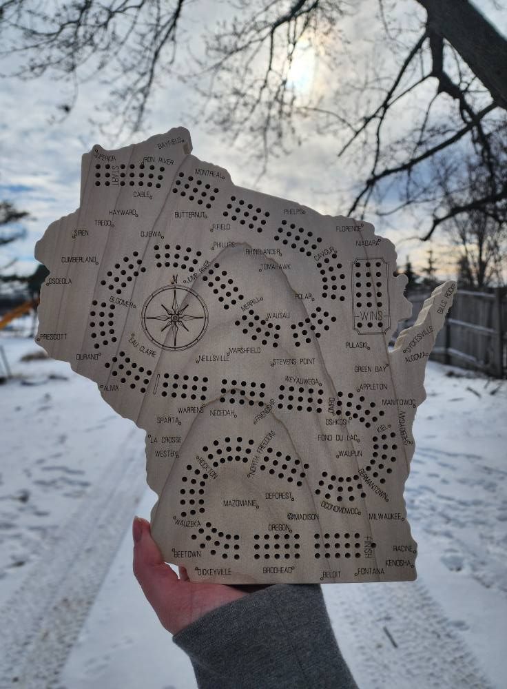 State Shaped Cribbage Board with Pegs