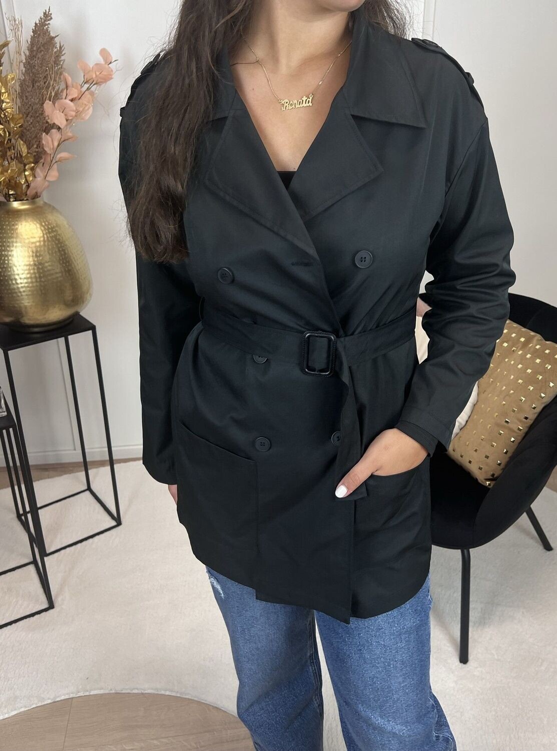 TRENCHCOAT