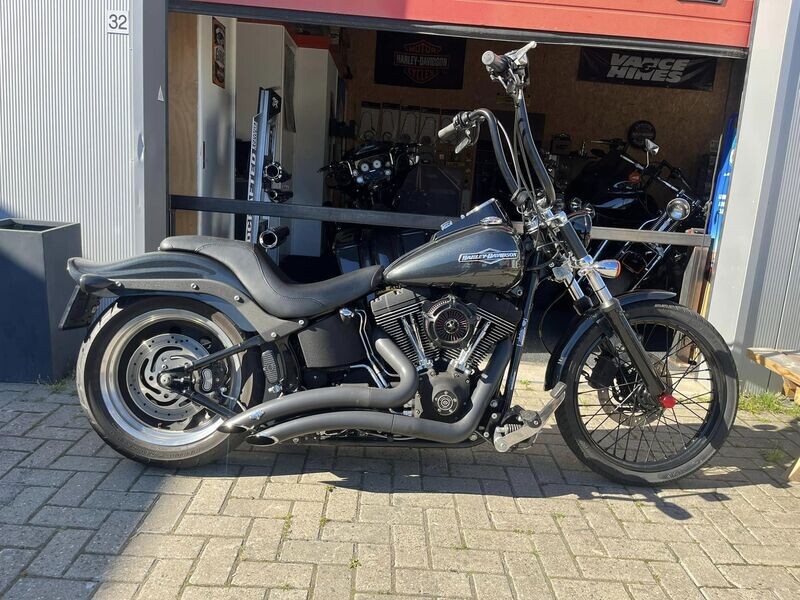 Harley-Davidson Night Train FXSTBI 2006