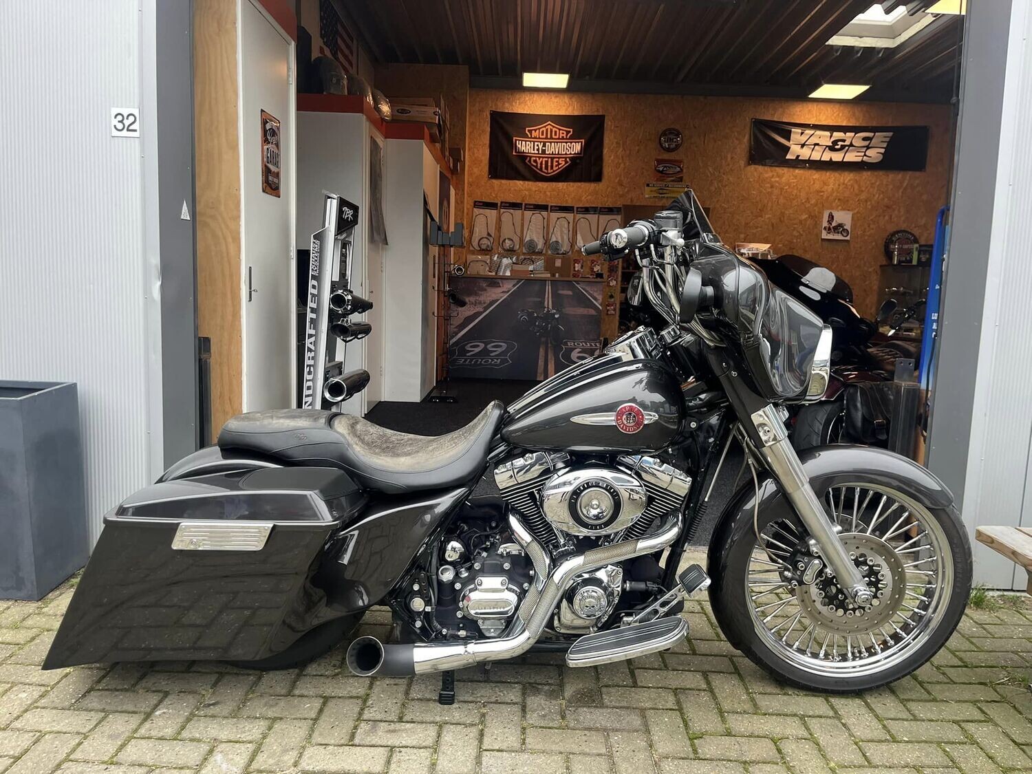 ​Street Glide FLHX Bagger