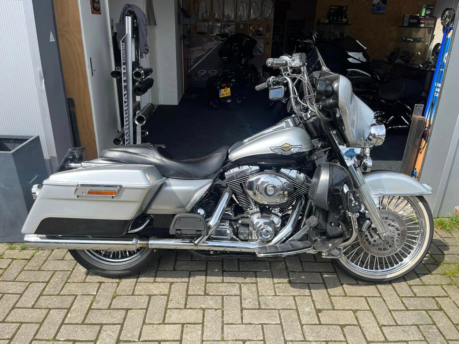 Harley-Davidson Electra Glide 100th anniversary