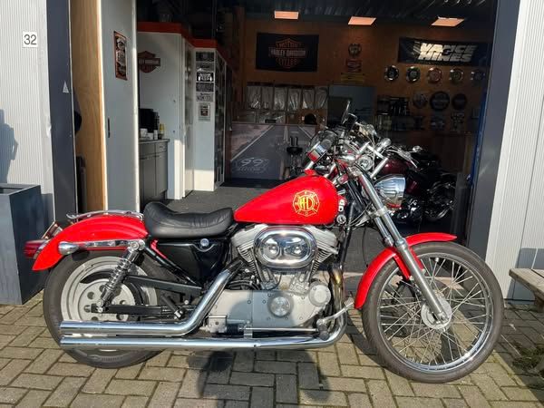 Harley Davidson Sportster 883