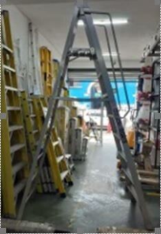 Escalera de plataforma de aluminio