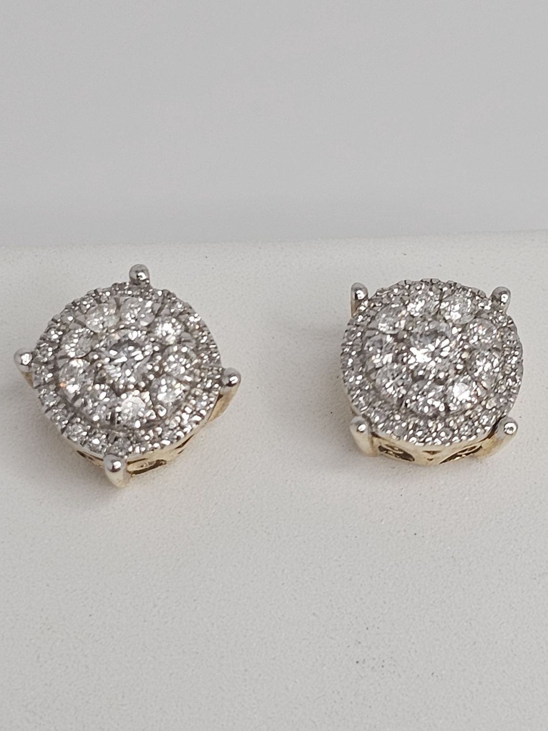 3D Round Earrings