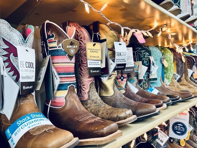 Women's Boots & Shoes