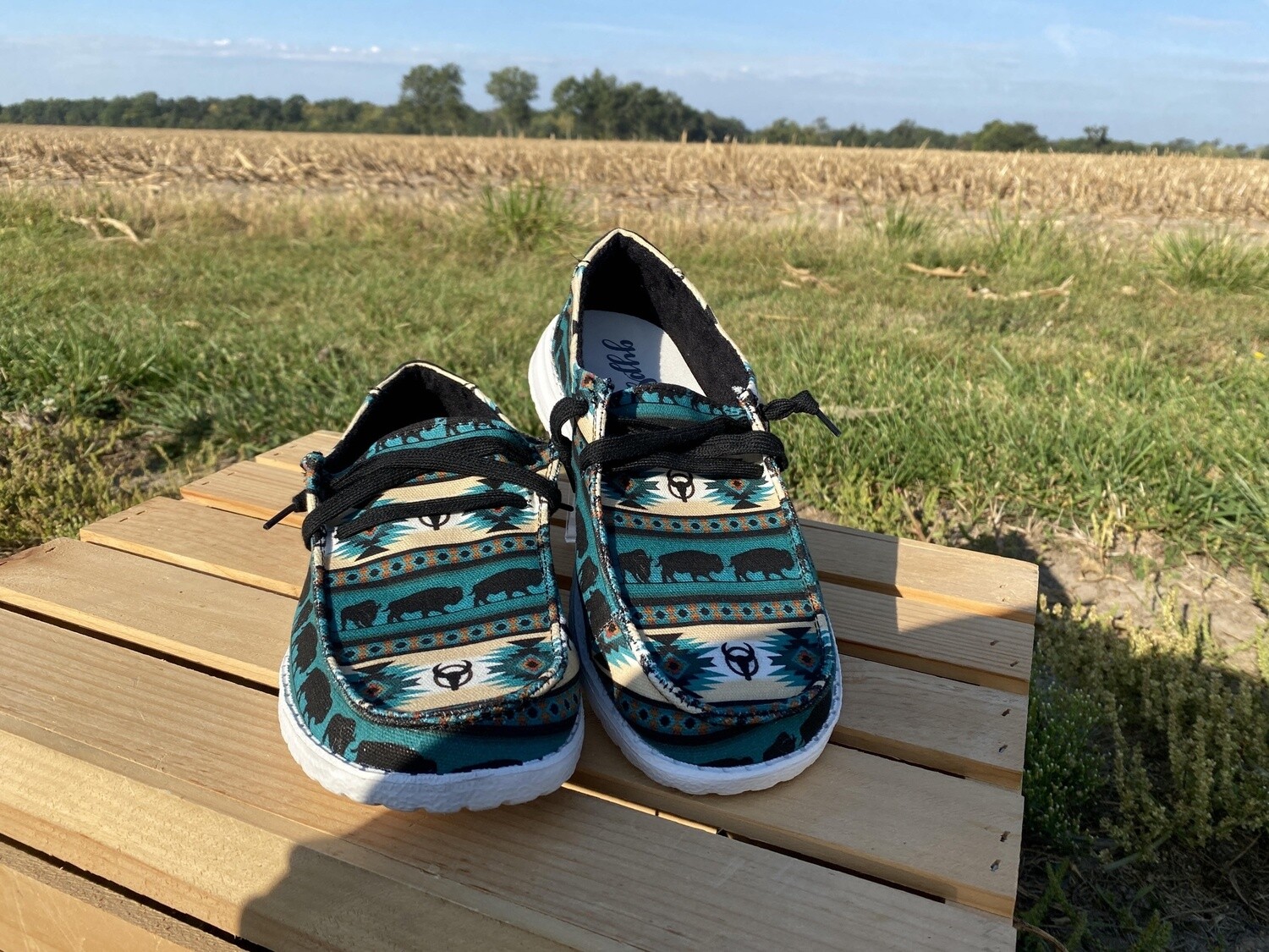 GJSP0285 WOMEN&#39;S GYPSY JAZZ DELILAH BUFFALO PRINT CASUALS