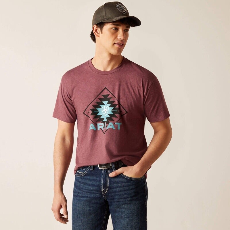 10047883 MEN&#39;S ARIAT SIMPLE GEO DIAMOND SHORT-SLEEVE TEE