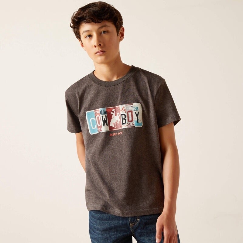 10047911 BOY&#39;S ARIAT LICENSE PLATE COWBOY SHORT-SLEEVE TEE
