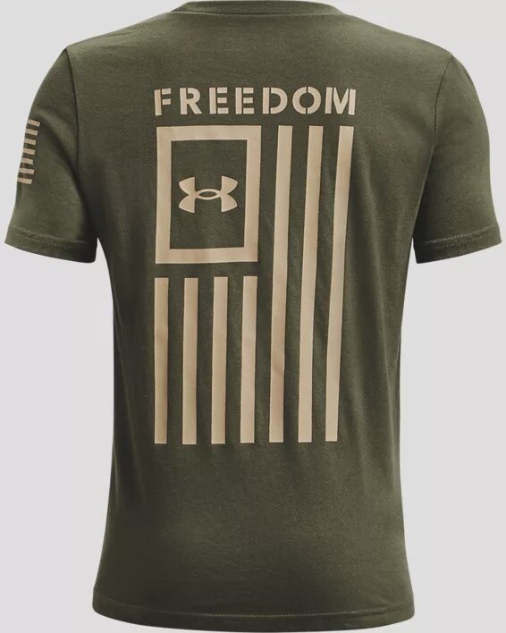 1370823-390 BOY&#39;S UNDER ARMOUR SHORT SLEEVE FREEDOM FLAG TEE