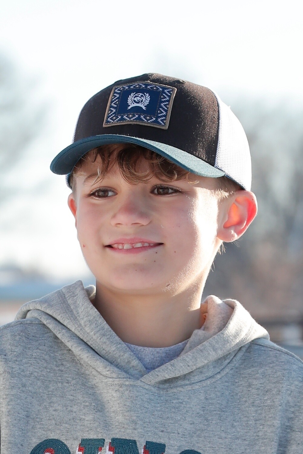MCC0606021 BOY&#39;S CINCH LOGO TRUCKER CAP