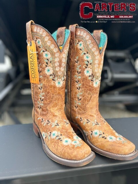 A4398 WOMEN&#39;S CORRAL 11&quot; DISTRESSED COGNAC FLORAL EMBROIDERY SQUARE-TOE GLOW IN THE DARK WESTERN BOOT