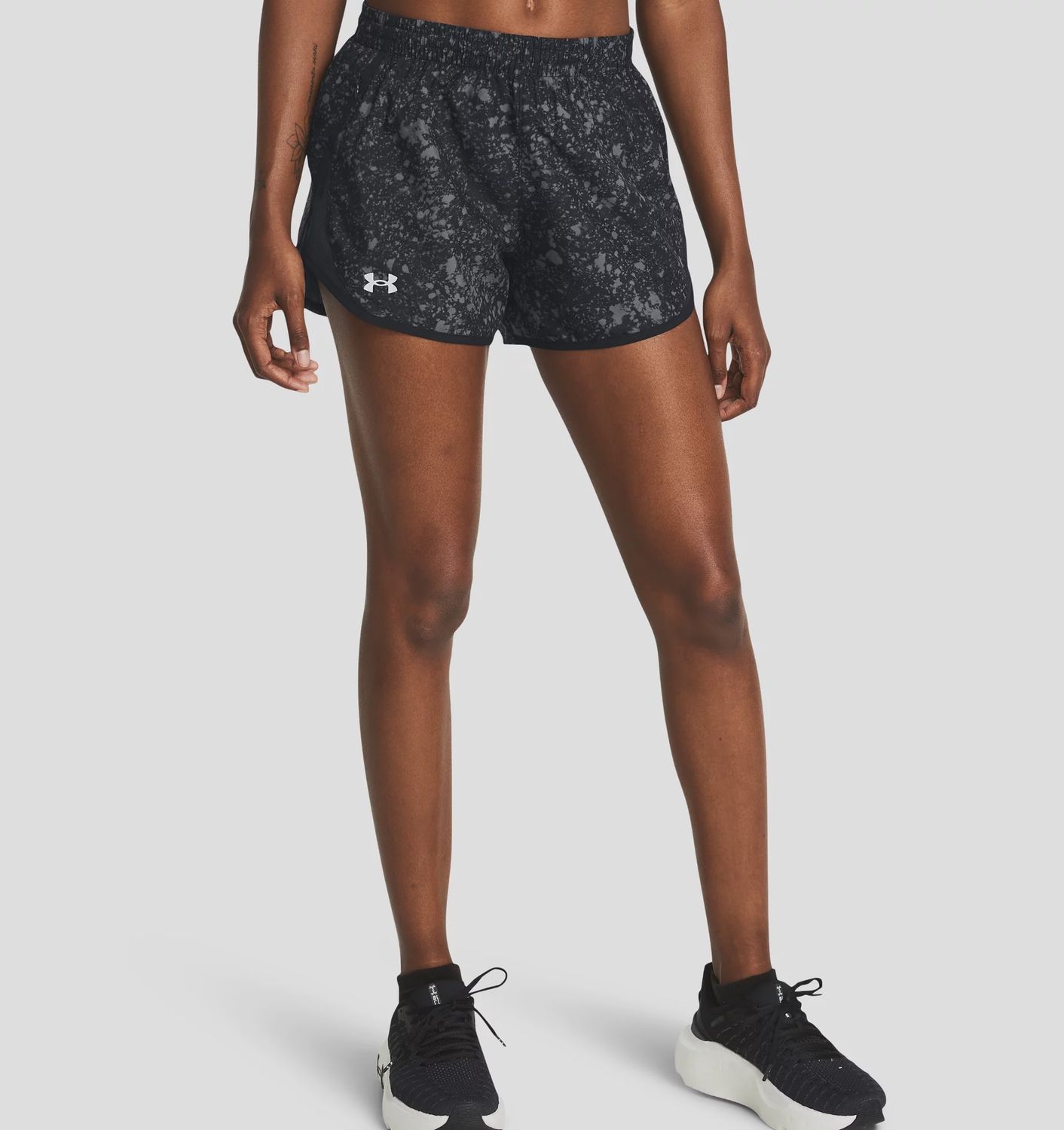 1382439-001 WOMEN&#39;S UNDER ARMOUR FLY BY 3&quot; PRINTED SHORTS - BLACK
