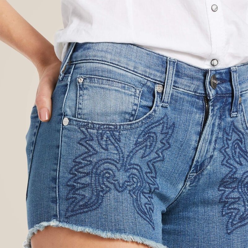 10039592 WOMEN&#39;S ARIAT BOYFRIEND FIT SERENITY 3&quot; SHORT