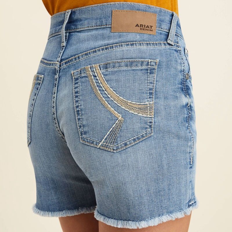10043203 WOMEN&#39;S ARIAT BOYFRIEND FIT NAYLA 5&quot; SHORT