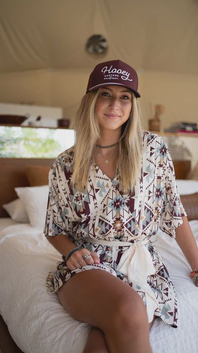 HR002CRAZ WOMEN&#39;S HOOEY CREAM &amp; AZTEC ROMPER W/ CREAM BELT