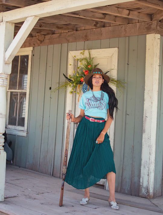 THE COYOTE COWGIRL TEE PUNCHY WESTERN
