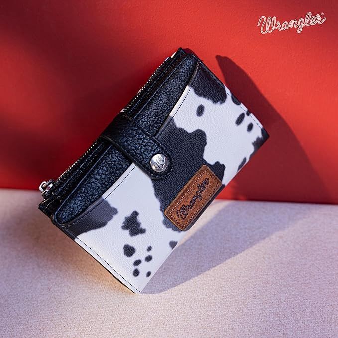 WG133-W002 WRANGLER COW PRINT BI-FOLD WALLET - BLACK