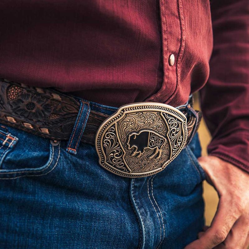 A987S MONTANA SILVERSMITHS BUFFALO ROAM ATTITUDE BUCKLE