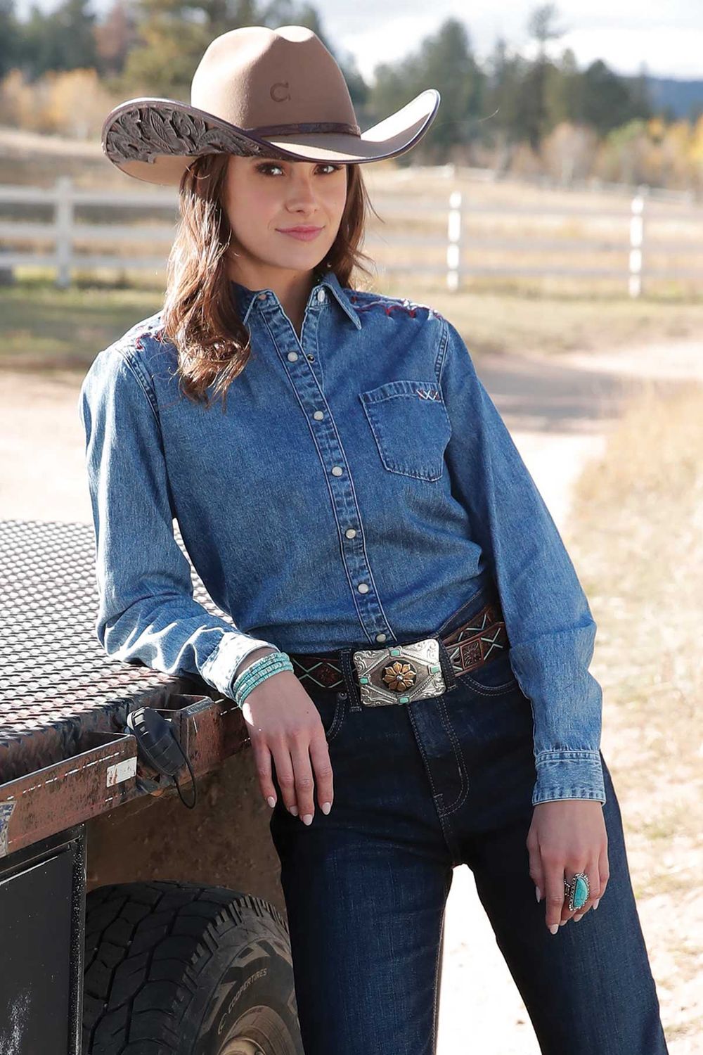 CTW7486001 WOMEN&#39;S CRUEL GIRL LONG-SLEEVE DENIM SHIRT W/ EMBROIDERY