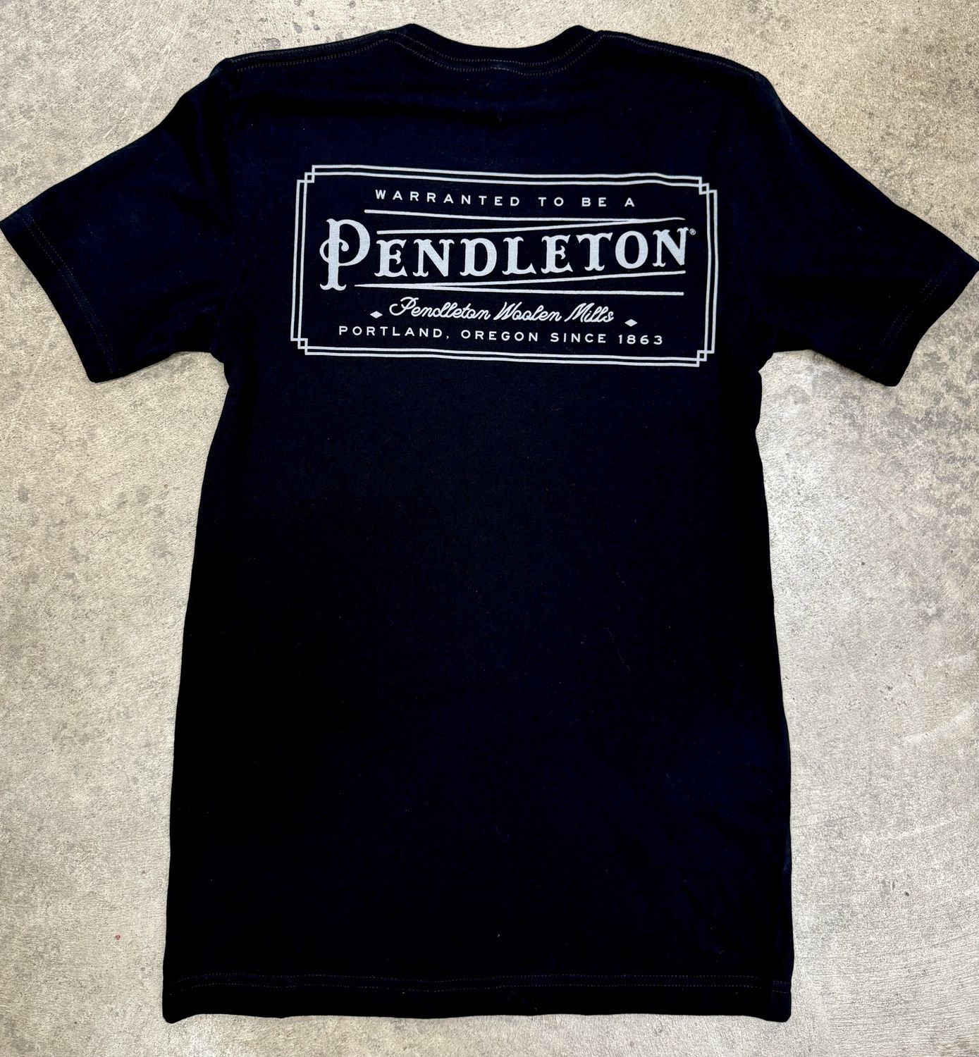 RG1097 MEN&#39;S PENDLETON BLACK &amp; GRAY VINTAGE LOGO SHORT-SLEEVE TEE