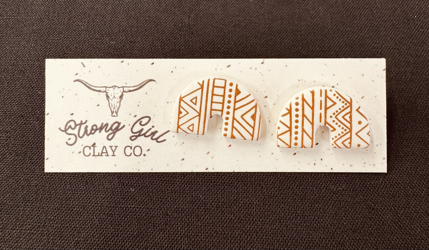 STRONG GIRL CLAY CO. RUSTIC STUDS