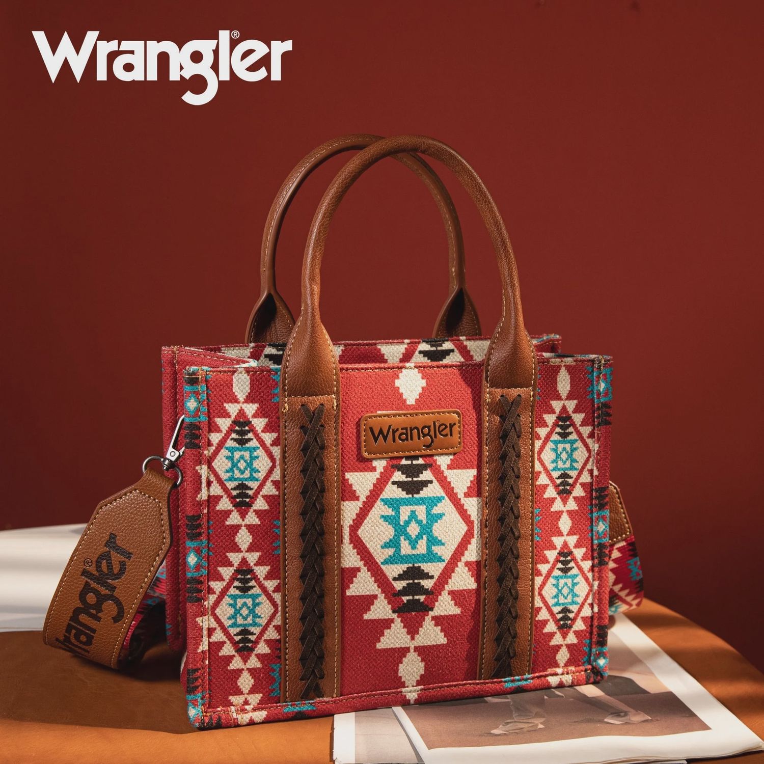 WG2203-1920 WRANGLER SOUTHWESTERN PRINT TOTE - BURGUNDY, Size: SMALL