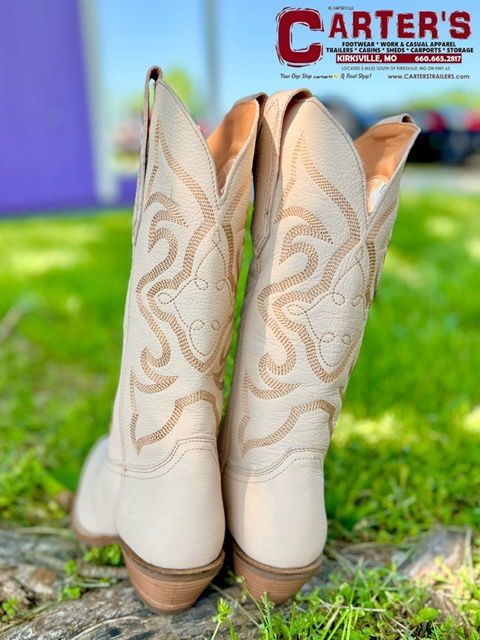 DI 920 WOMEN'S DINGO 13" SAND SMOOTH SNIP TOE WESTERN BOOT