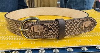 446-44 MEN'S GINGERICH LEATHER ANTIQUE TATANKA ANTIQUE BUFFALO EMBOSSED BELT