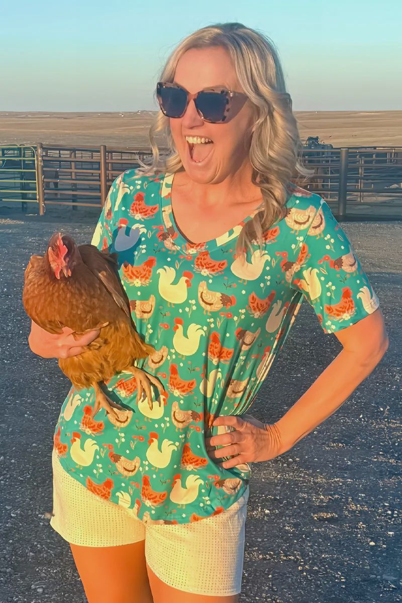 WOMEN'S STERLING KREEK "FLY THE COOP" SHORT-SLEEVE TEE