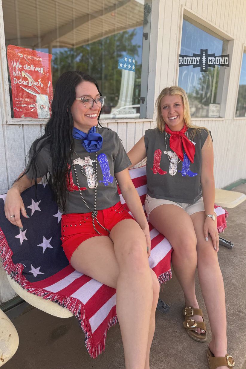 WOMEN'S ROWDY CROWD RED, WHITE &amp; BOOTS SHORT-SLEEVE GRAPHIC TEE